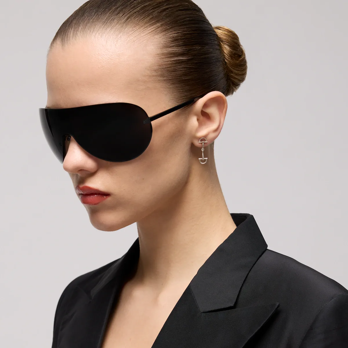 Gucci Staffa Earrings | Thumbnail 2