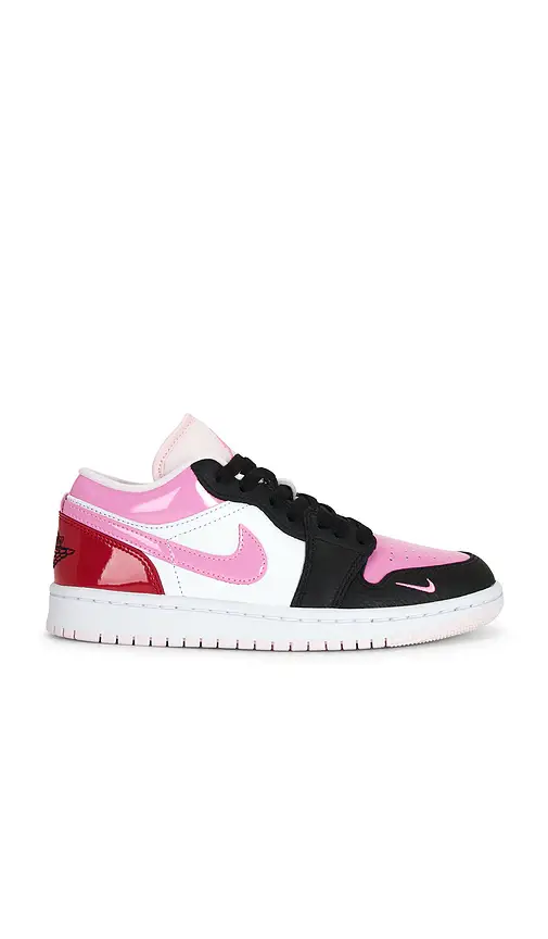 Jordan Air Jordan 1 Low Se Sneaker | Thumbnail 2 Jordan Air Jordan 1 Low Se Sneaker | Thumbnail 2