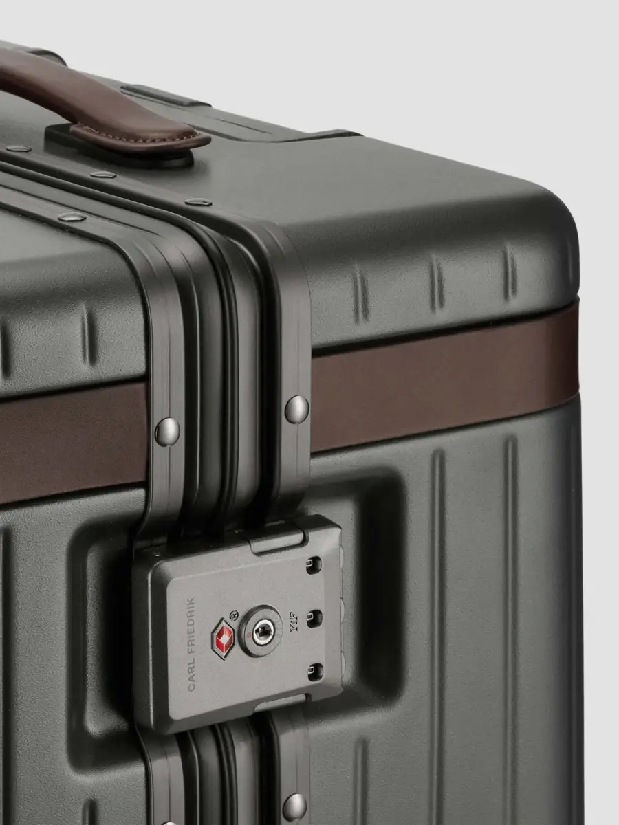 Carl Friedrik Hybrid The Check-In Spinner Suitcase | Thumbnail 4 Carl Friedrik Hybrid The Check-In Spinner Suitcase | Thumbnail 4