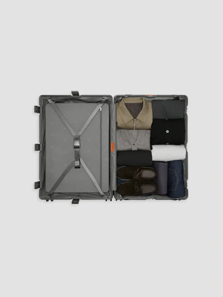 Carl Friedrik Hybrid The Large Check-In Spinner Suitcase | Thumbnail 7 Carl Friedrik Hybrid The Large Check-In Spinner Suitcase | Thumbnail 7