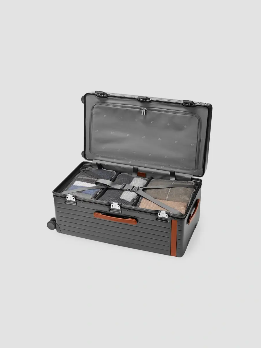 Carl Friedrik Hybrid The Trunk Spinner Suitcase | Thumbnail 5 Carl Friedrik Hybrid The Trunk Spinner Suitcase | Thumbnail 5