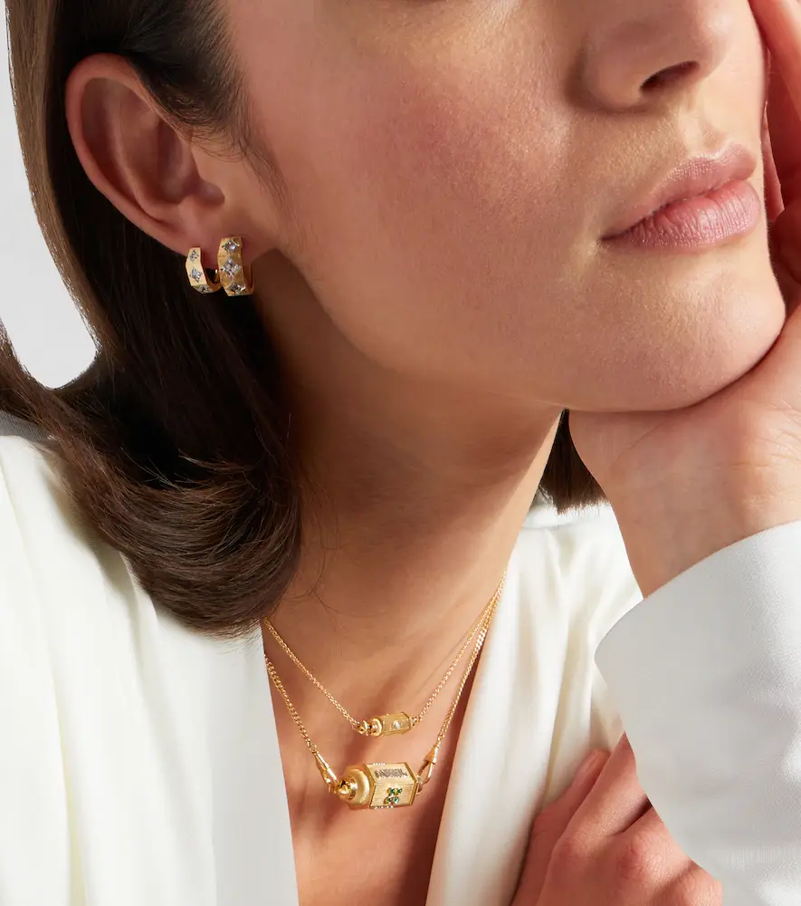 Marie Lichtenberg Ecrou Coco 18kt gold single hoop earring | Thumbnail 3 Marie Lichtenberg Ecrou Coco 18kt gold single hoop earring | Thumbnail 3
