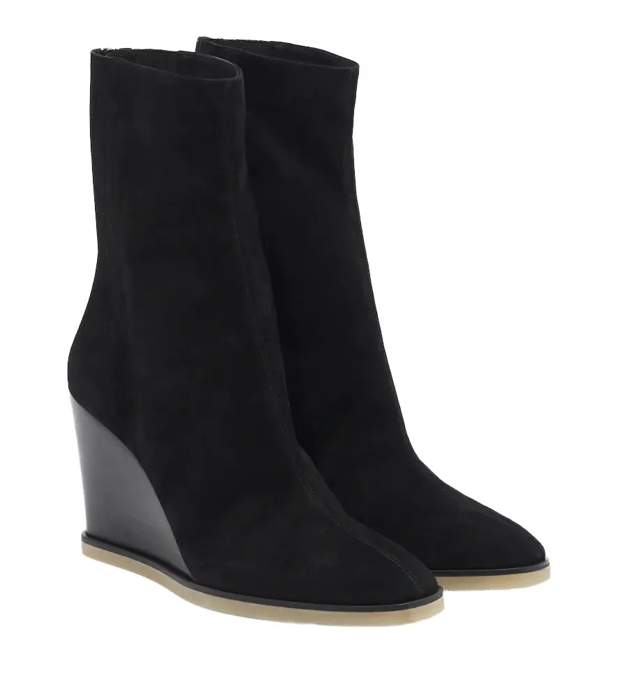 Saint Honoré suede wedge ankle boots