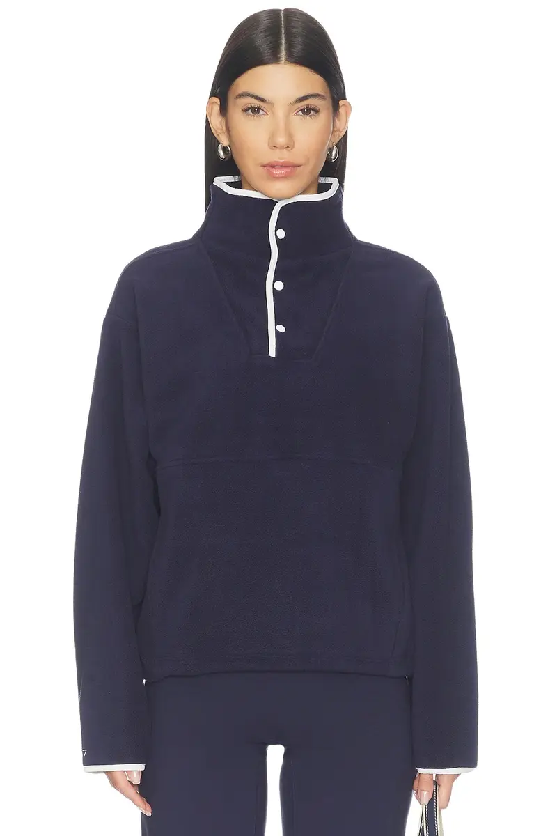 437 The Teddy Pullover