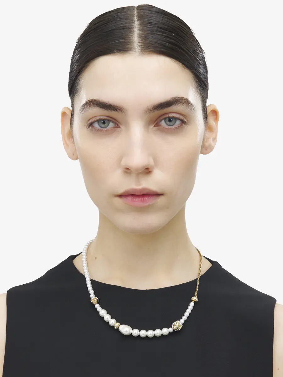 Alexander McQueen Skull and Pearl Necklace | Thumbnail 2 Alexander McQueen Skull and Pearl Necklace | Thumbnail 2