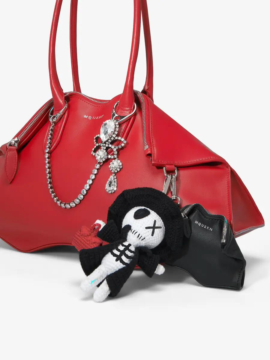 Alexander McQueen Manta Charm | Thumbnail 2