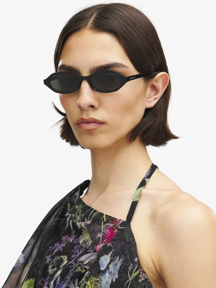 Alexander McQueen Geometric Oval Sunglasses | Thumbnail 2