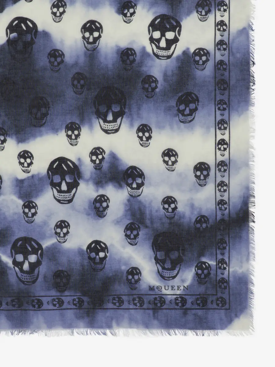 Alexander McQueen Classic Skull Scarf | Thumbnail 2