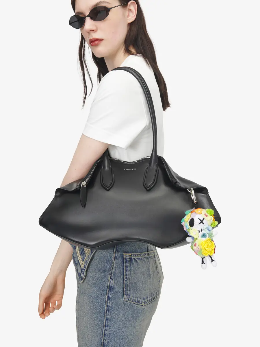 Alexander McQueen The Doll Rose | Thumbnail 2