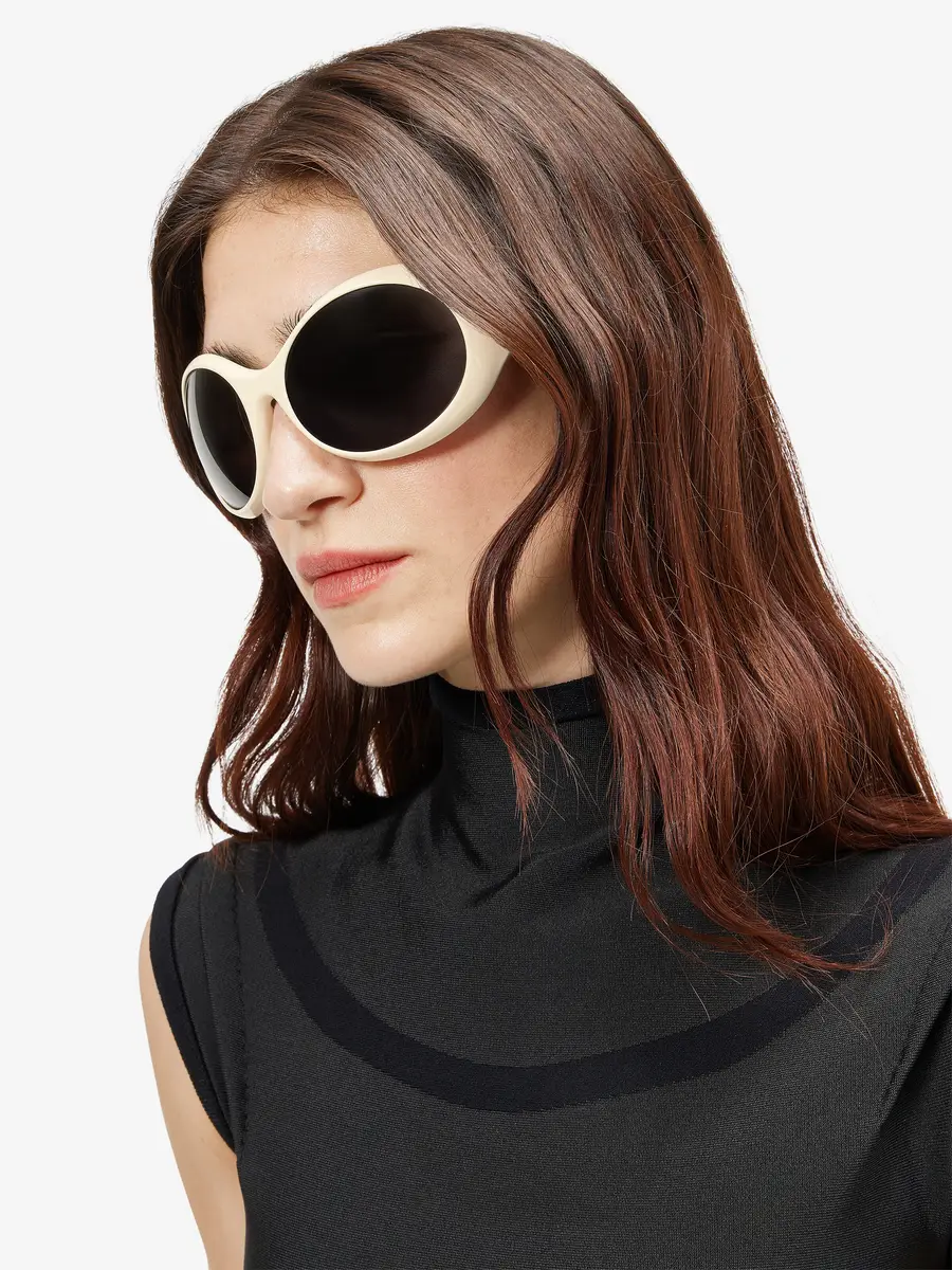 Alexander McQueen Kate Round Sunglasses | Thumbnail 2 Alexander McQueen Kate Round Sunglasses | Thumbnail 2