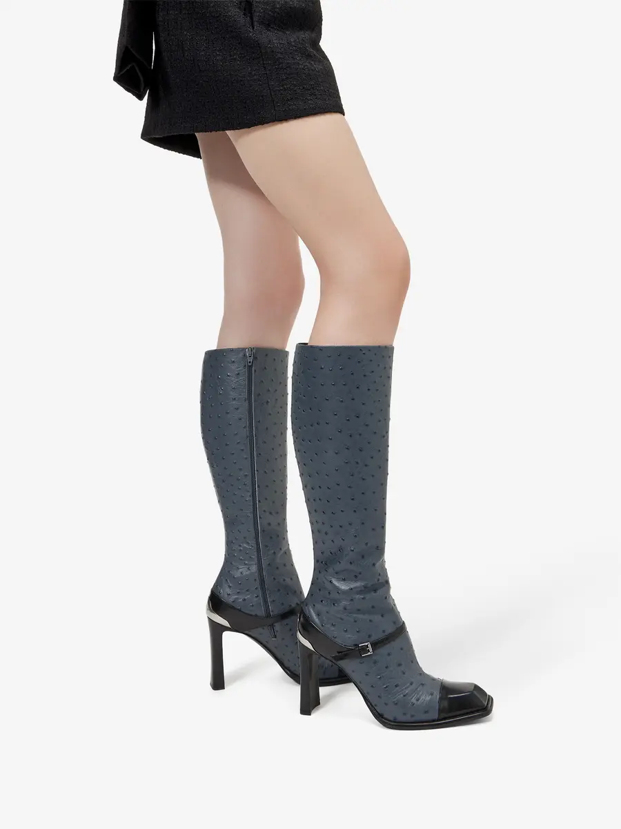 Alexander McQueen Niko Boot | Thumbnail 2 Alexander McQueen Niko Boot | Thumbnail 2