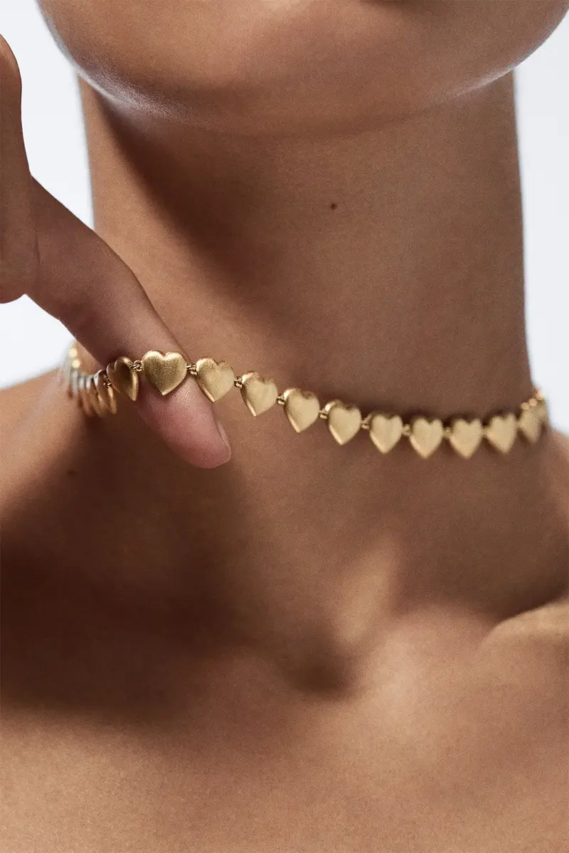 Marie Lichtenberg Heart Chain Necklace | Thumbnail 3