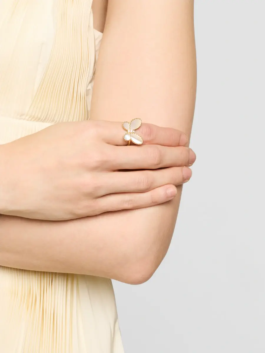 Roberto Coin Women's Jasmine 18K Yellow Gold, Mother-Of-Pearl & 0.08 TCW Diamond Butterfly Ring | Thumbnail 2 Roberto Coin Women's Jasmine 18K Yellow Gold, Mother-Of-Pearl & 0.08 TCW Diamond Butterfly Ring | Thumbnail 2