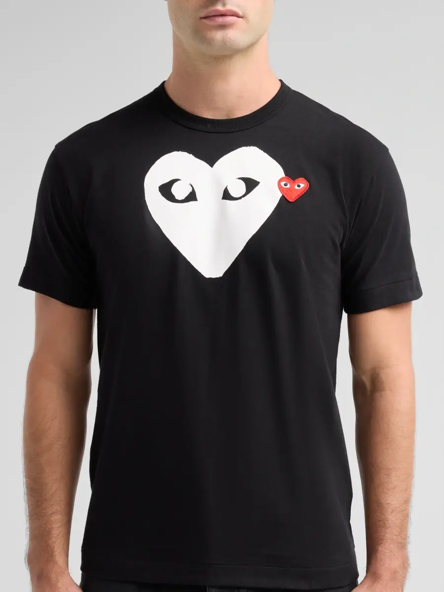 Comme des Garçons PLAY Men Logo Cotton Crewneck T-Shirt | Thumbnail 5 Comme des Garçons PLAY Men Logo Cotton Crewneck T-Shirt | Thumbnail 5