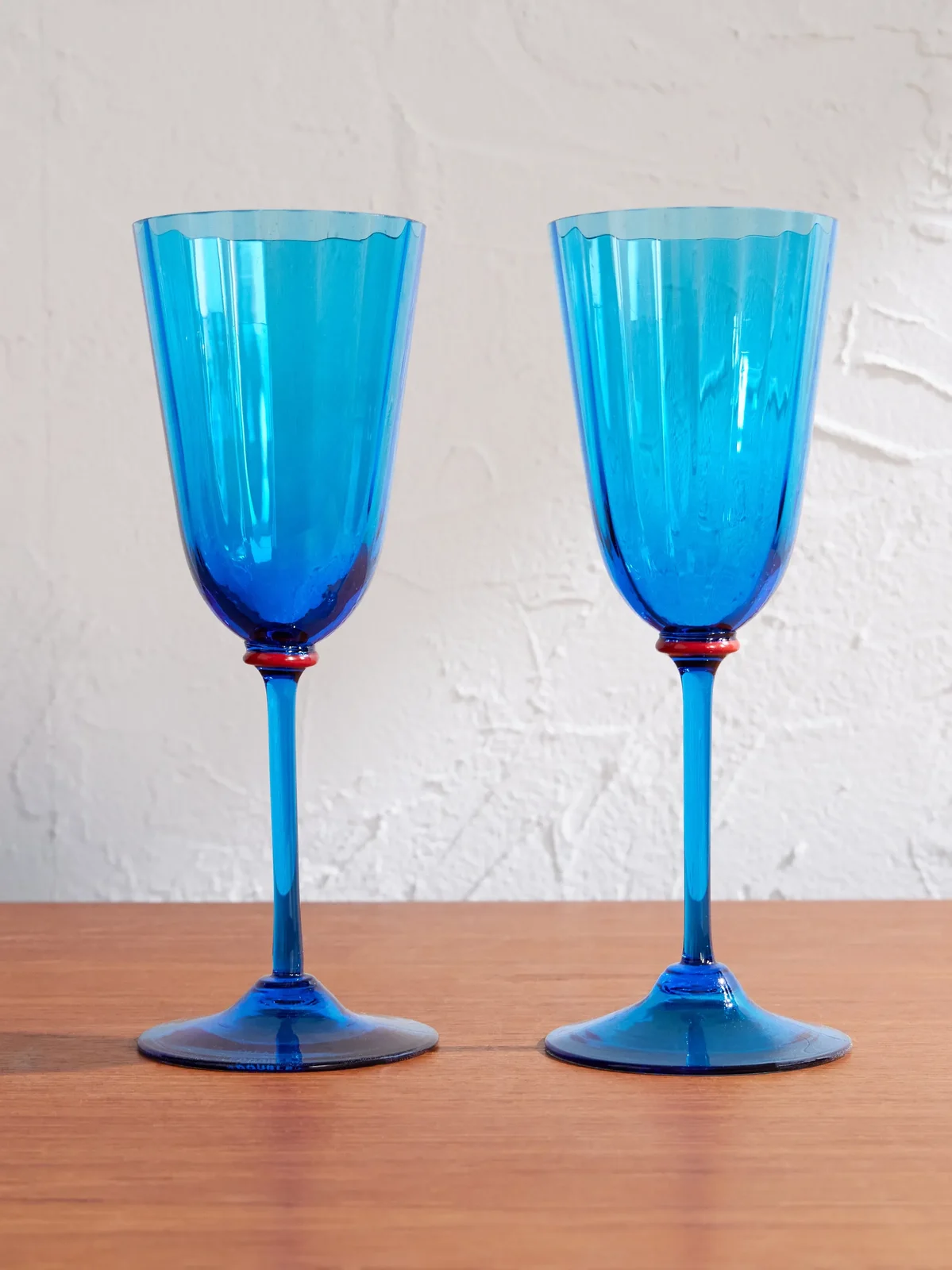 La DoubleJ Rainbow Set of Two Murano Glass Wine Glasses - Men