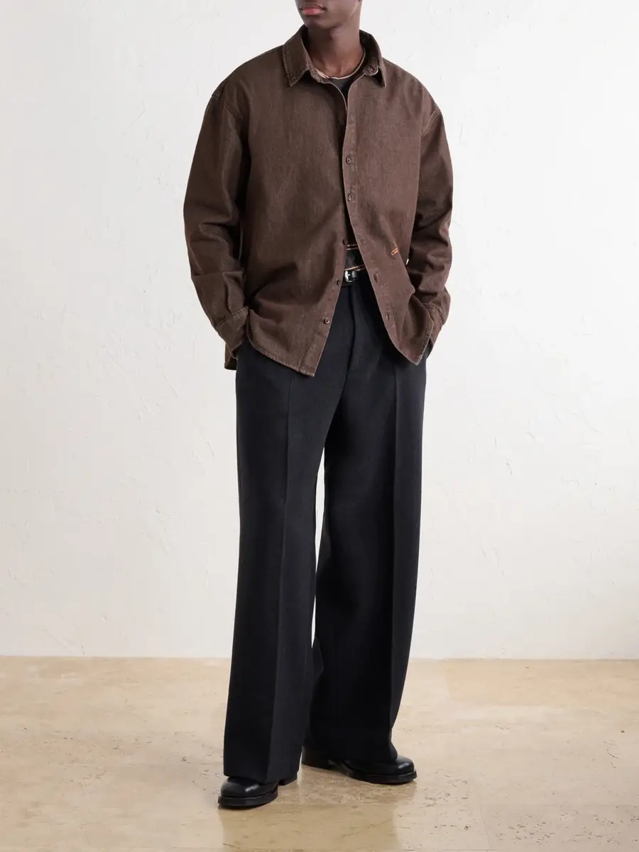 Jacquemus Simon Logo-Embroidered Denim Shirt - Men | Thumbnail 2 Jacquemus Simon Logo-Embroidered Denim Shirt - Men | Thumbnail 2