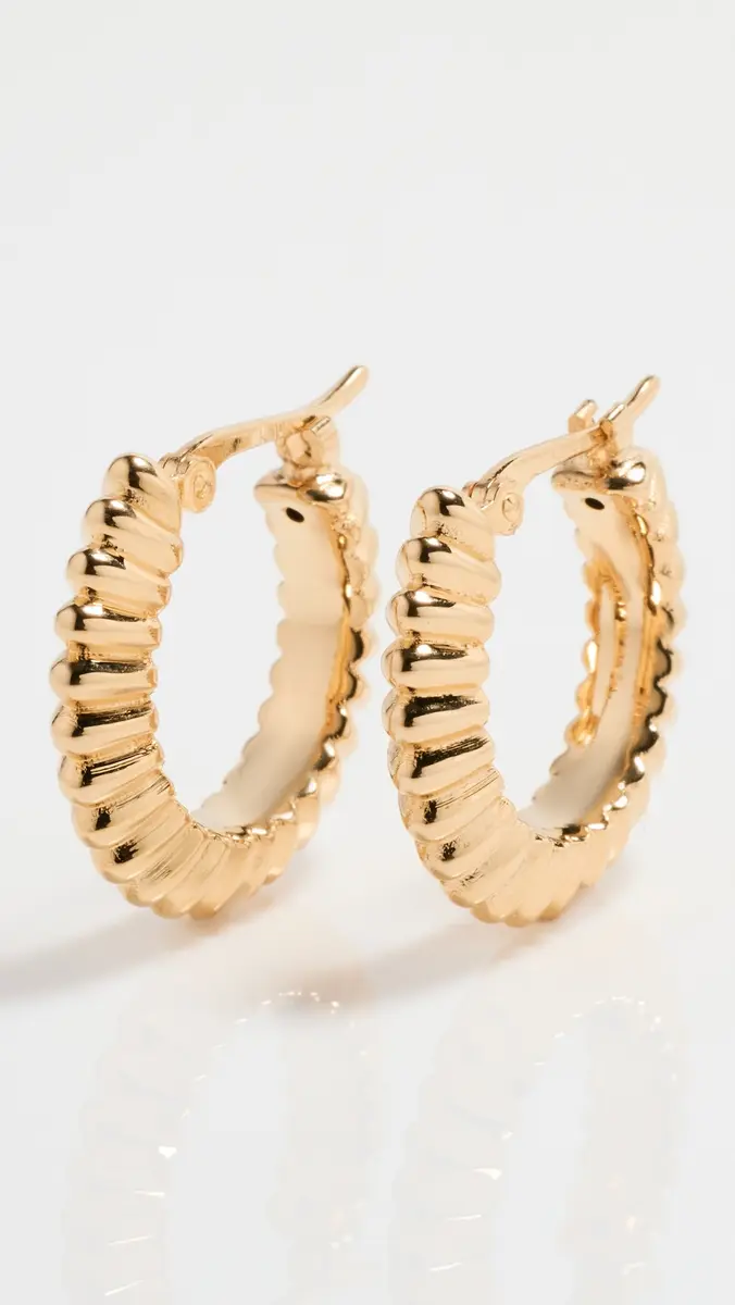 Ariel Gordon Jewelry Ridged Knife Edge Helium Hoops | Thumbnail 4