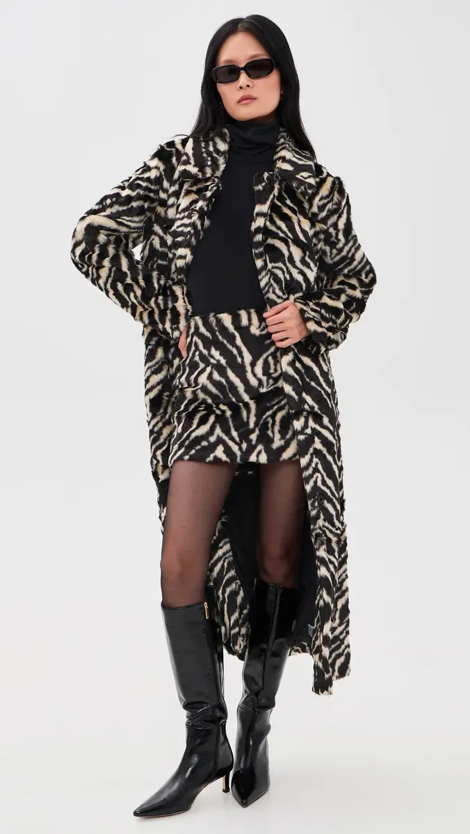Show Me Your Mumu Phoebe Faux Fur Mini Skirt | Thumbnail 5 Show Me Your Mumu Phoebe Faux Fur Mini Skirt | Thumbnail 5