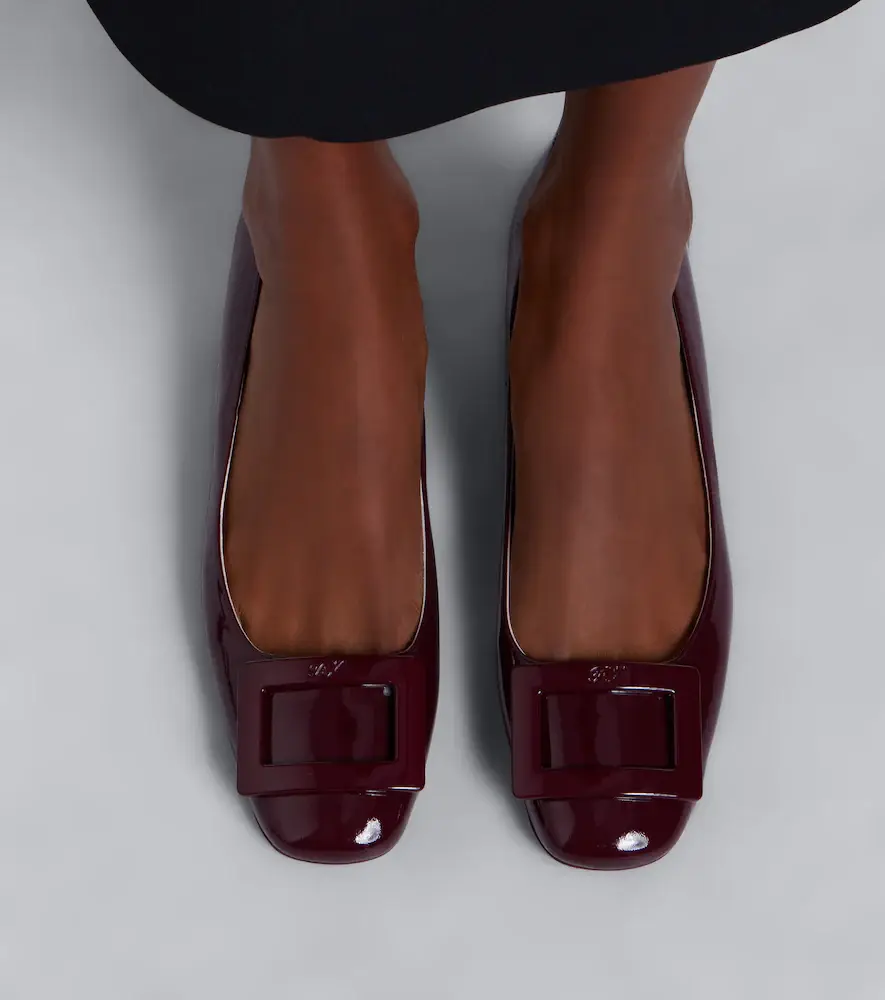 Roger Vivier Roundy Lacquered patent leather ballet flats | Thumbnail 6