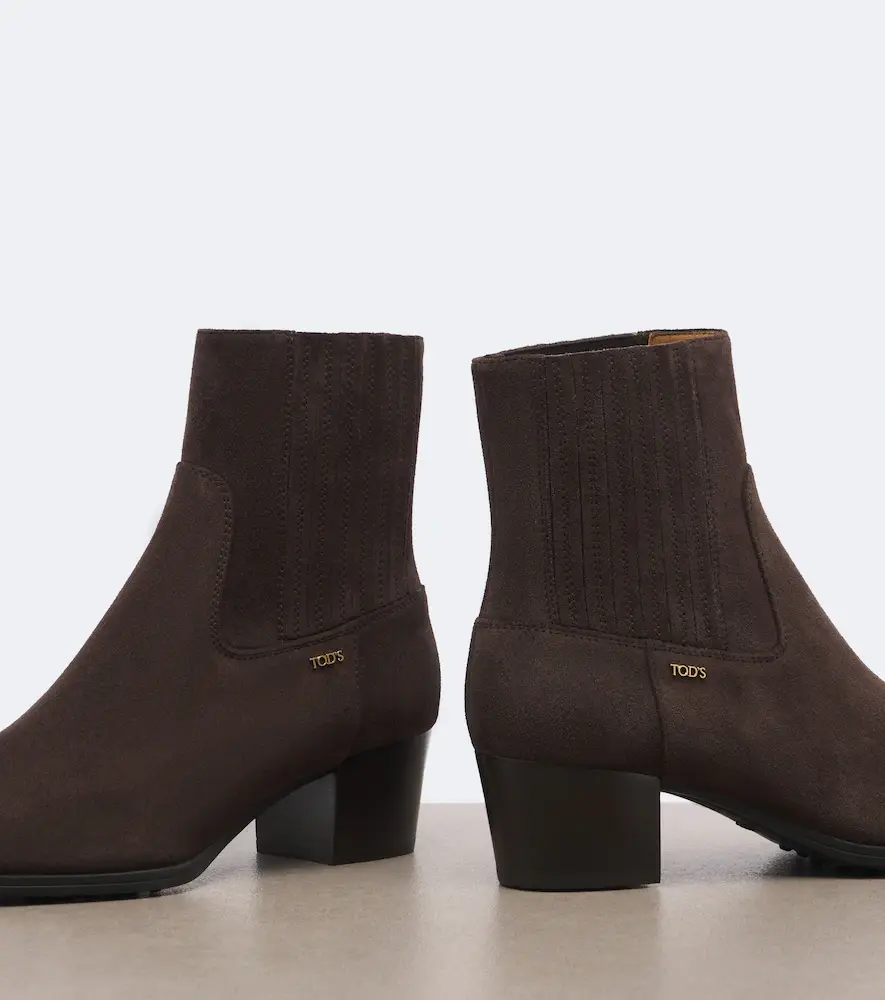 Tod's Gommino suede ankle boots | Thumbnail 3 Tod's Gommino suede ankle boots | Thumbnail 3