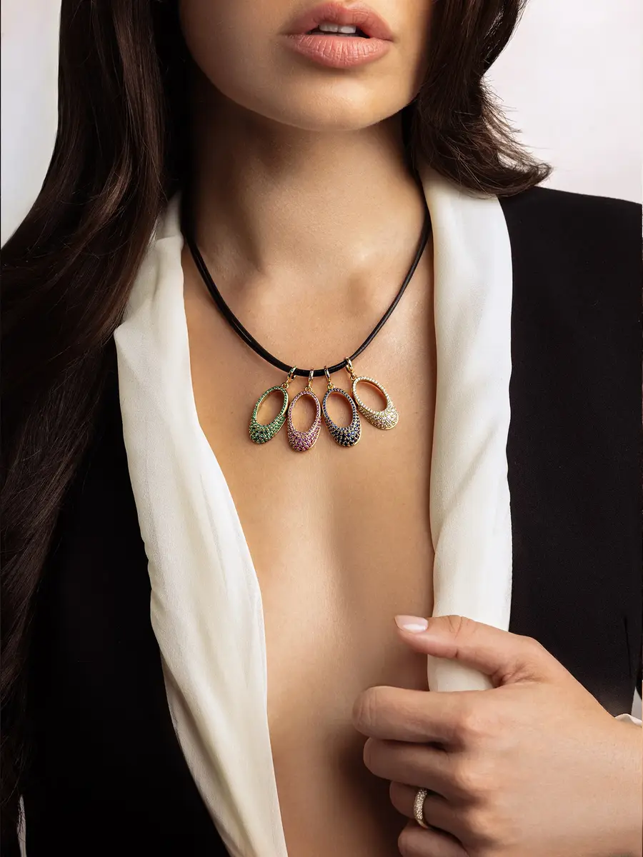 Onirikka Emerald Lumina Pendant | Thumbnail 5