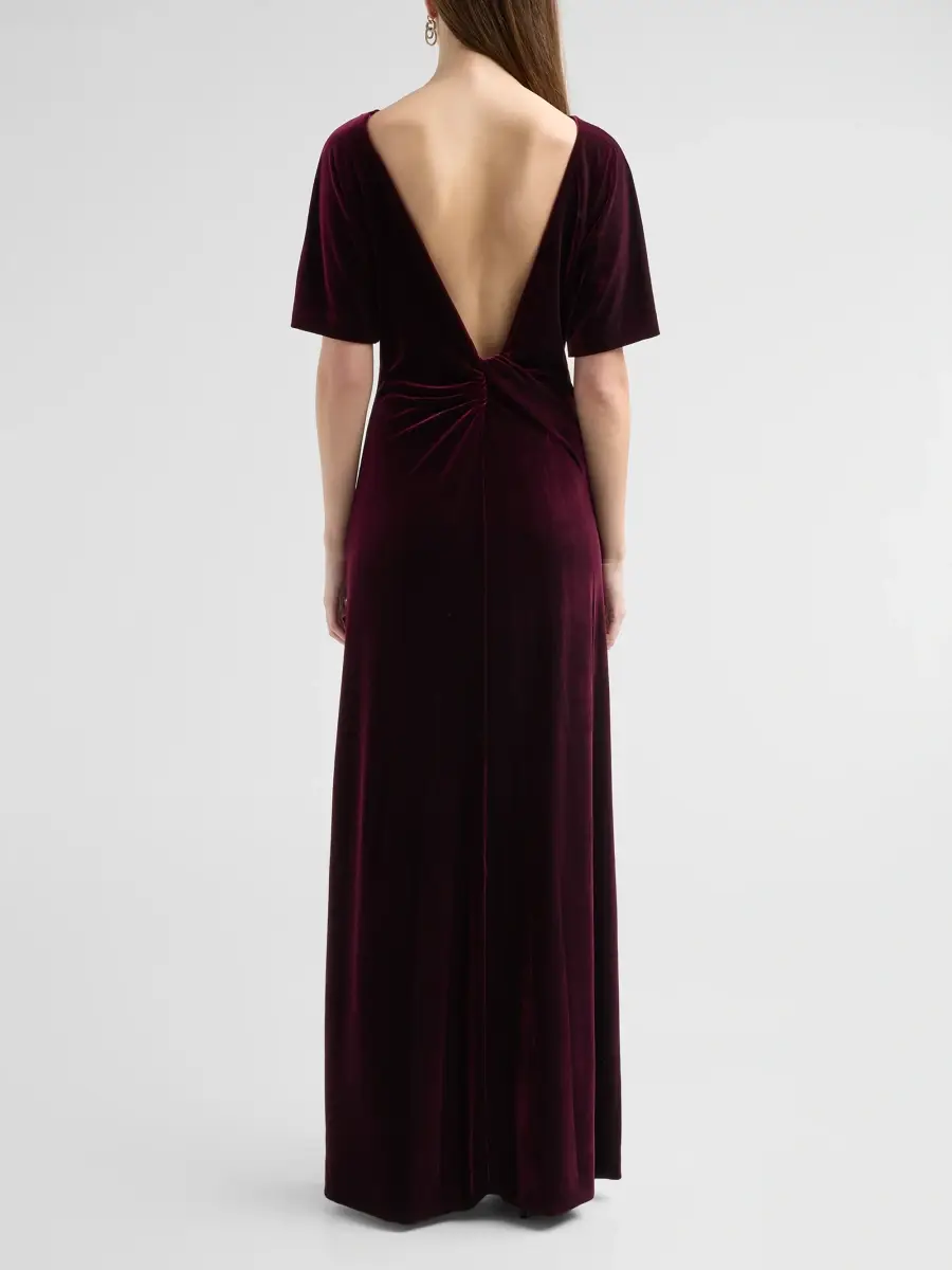 BLACK HALO Women's Cecil Velvet Gown | Thumbnail 3 BLACK HALO Women's Cecil Velvet Gown | Thumbnail 3