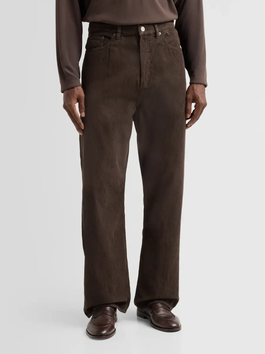 Frame Men's The Baggy Corduroy Wide-Leg Jeans | Thumbnail 4