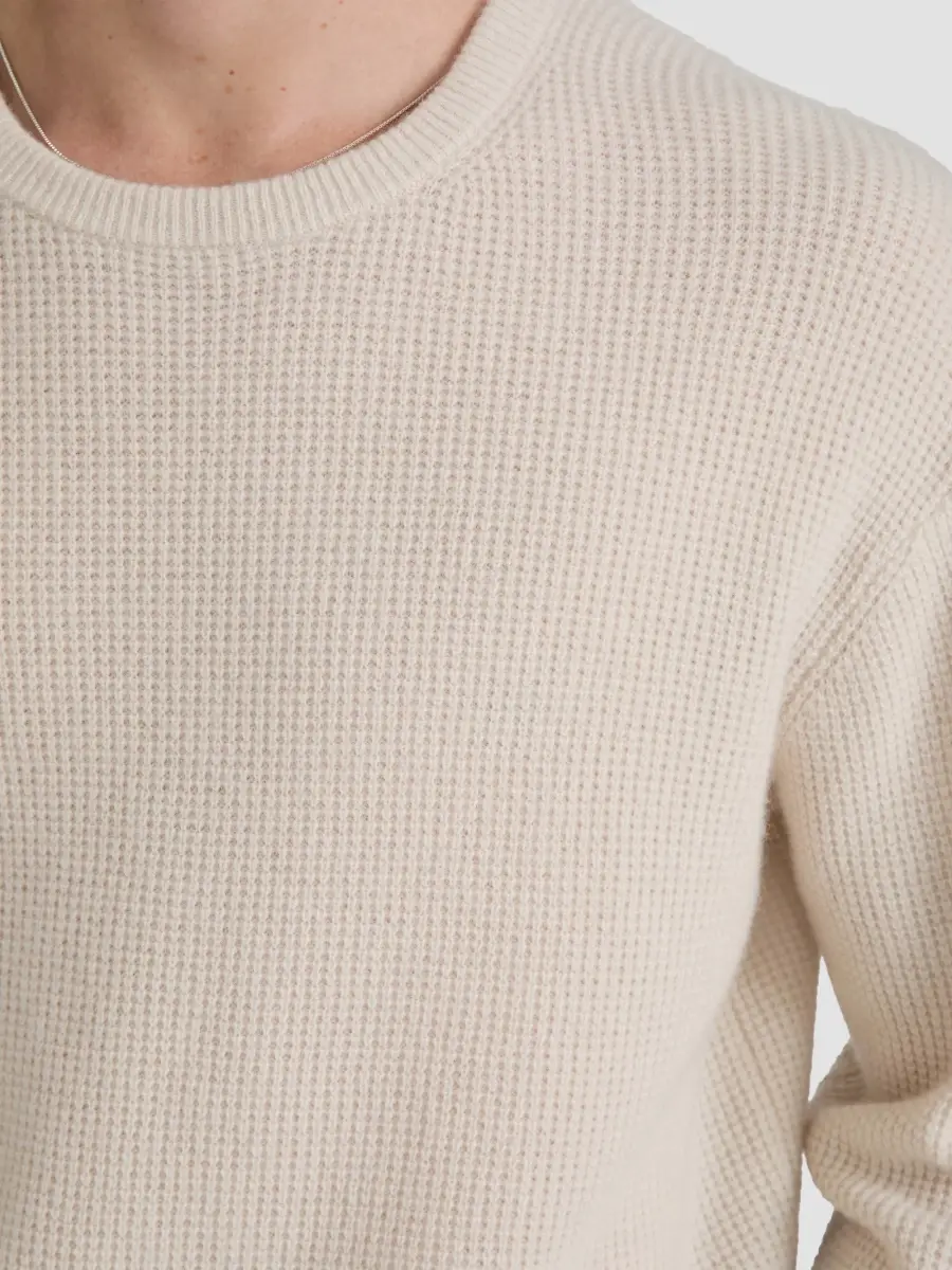 Frame Men's Crewneck Waffle-Knit Wool-Cashmere Sweater | Thumbnail 5