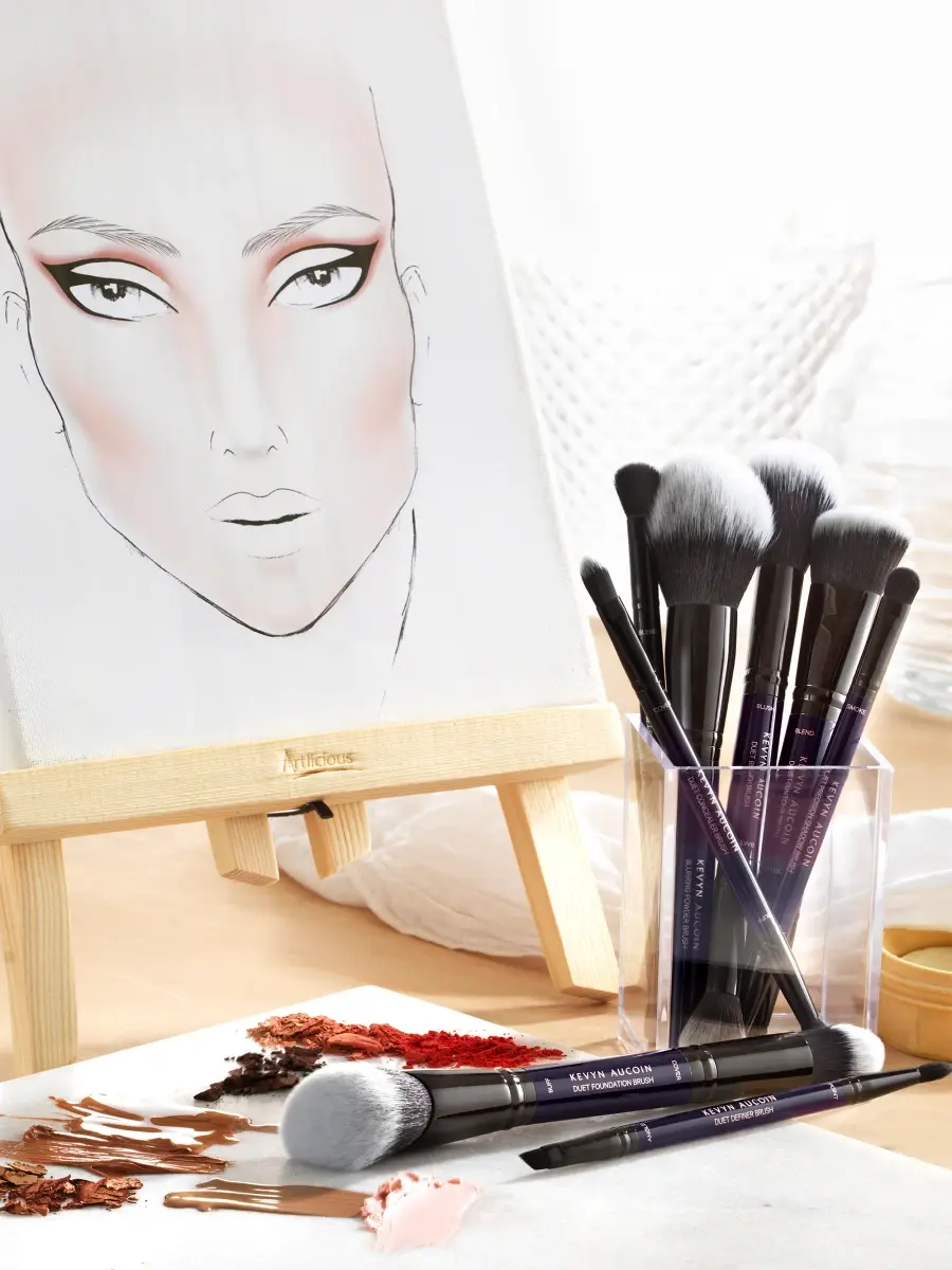 Kevyn Aucoin Beauty Women's Duet Precision Shadow Brush | Thumbnail 3