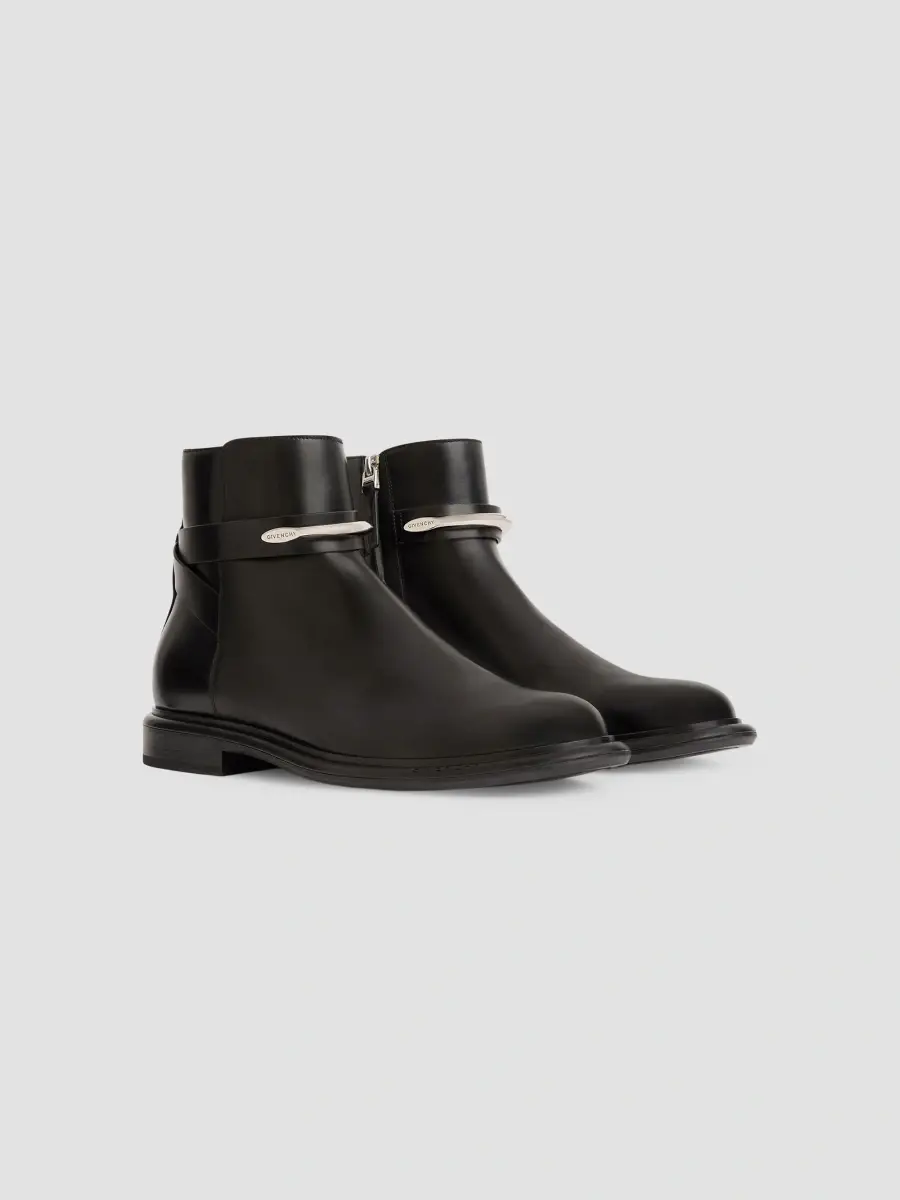 Givenchy Men's Gent Pinch Ankle Boots in Leather - Black | Thumbnail 2 Givenchy Men's Gent Pinch Ankle Boots in Leather - Black | Thumbnail 2
