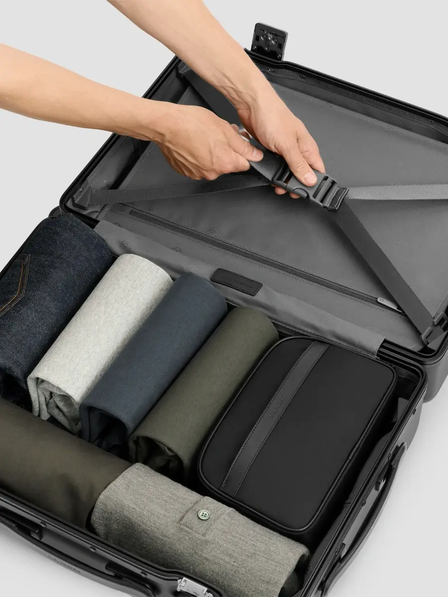 Carl Friedrik Men Hybrid The Carry-On Large Spinner Suitcase | Thumbnail 7 Carl Friedrik Men Hybrid The Carry-On Large Spinner Suitcase | Thumbnail 7