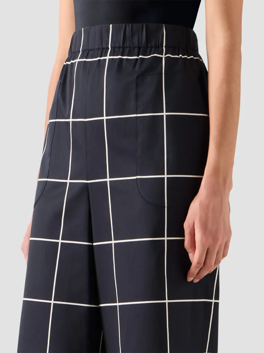 Akris punto Women's Frey Window-Check Cotton Satin Crop Pants | Thumbnail 4