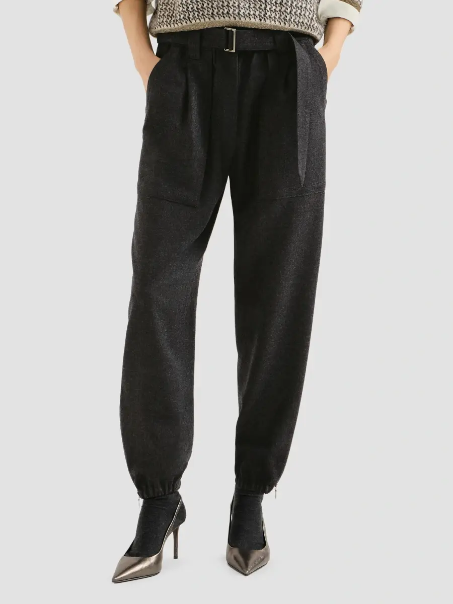 Brunello Cucinelli Women's Virgin Wool and Cashmere Twill Flannel Loose Cargo Trousers | Thumbnail 3