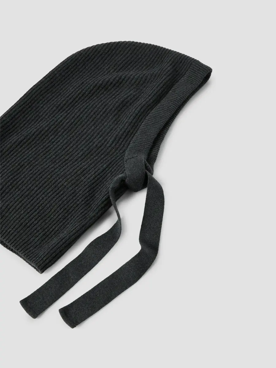 Brunello Cucinelli Women's Cashmere English Rib Knit Balaclava | Thumbnail 4 Brunello Cucinelli Women's Cashmere English Rib Knit Balaclava | Thumbnail 4