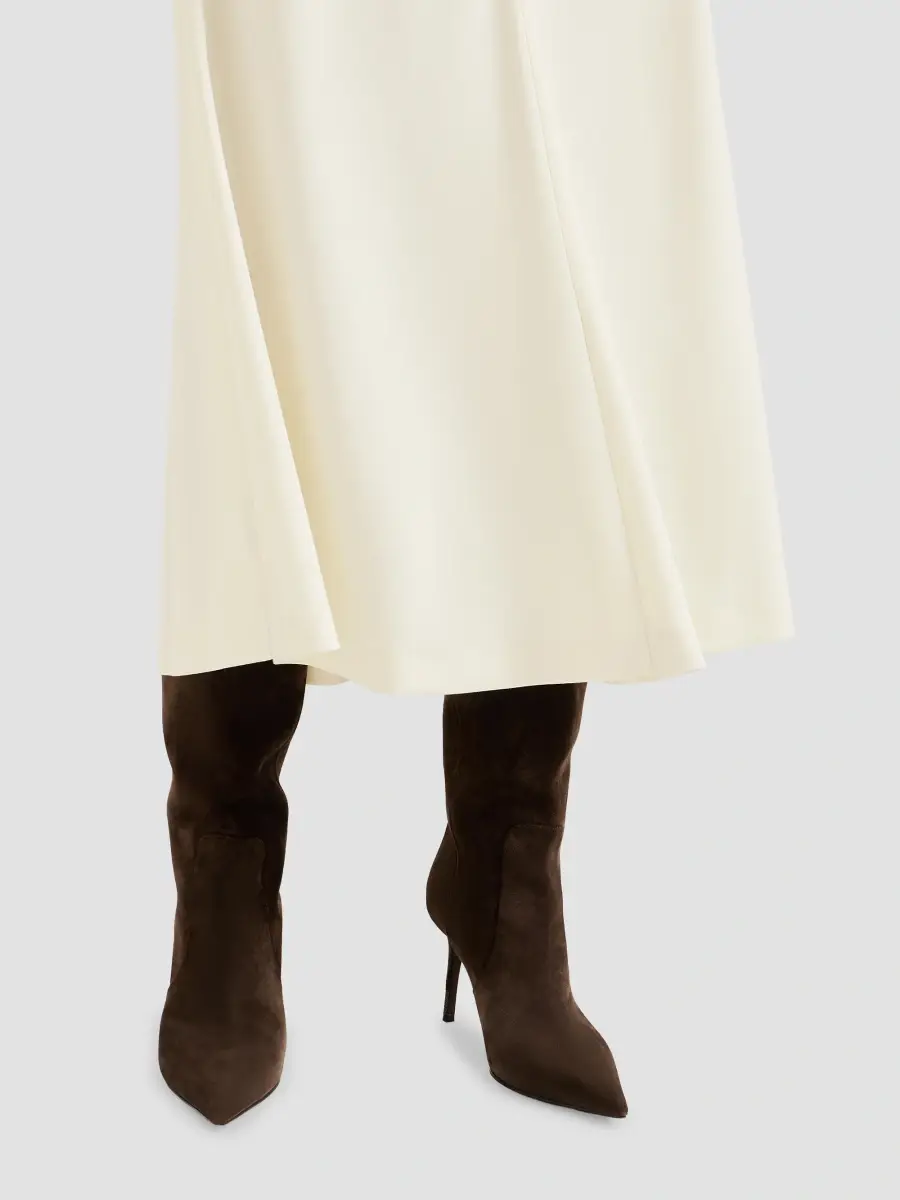 Brunello Cucinelli Women's Comfort Virgin Wool Gabardine Flute Skirt with Monili - Milk | Thumbnail 5 Brunello Cucinelli Women's Comfort Virgin Wool Gabardine Flute Skirt with Monili - Milk | Thumbnail 5