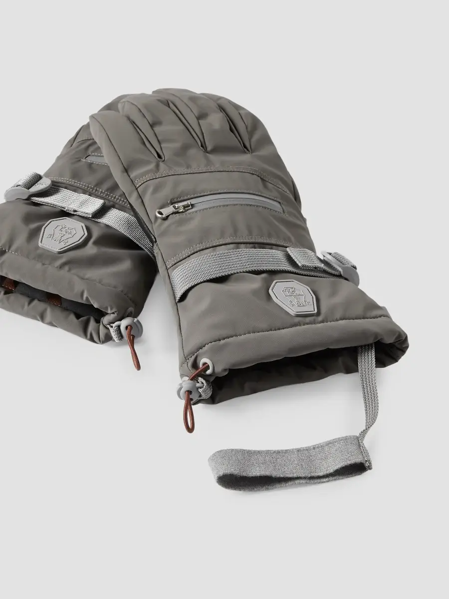 Brunello Cucinelli Men's Bonded Taffeta Mountain Gloves with Logo - Grey | Thumbnail 2 Brunello Cucinelli Men's Bonded Taffeta Mountain Gloves with Logo - Grey | Thumbnail 2