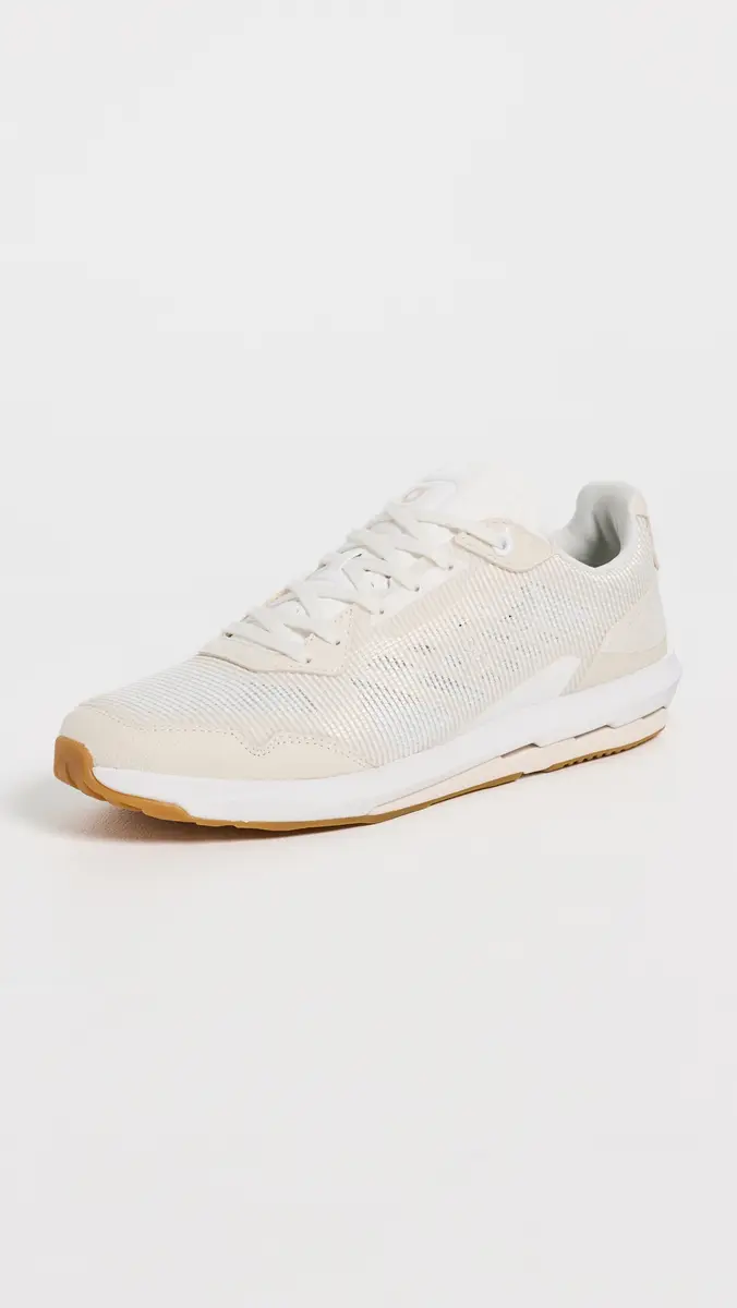 ON Cloud Muse Sneakers | Thumbnail 2