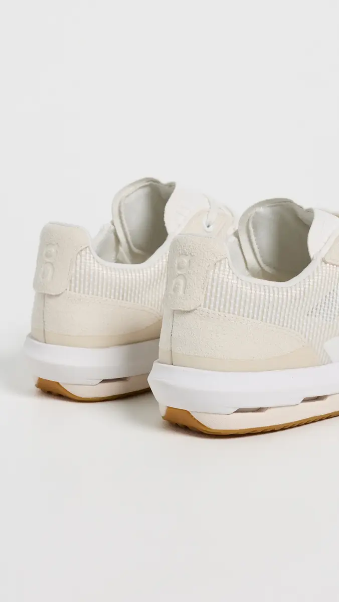 ON Cloud Muse Sneakers | Thumbnail 4