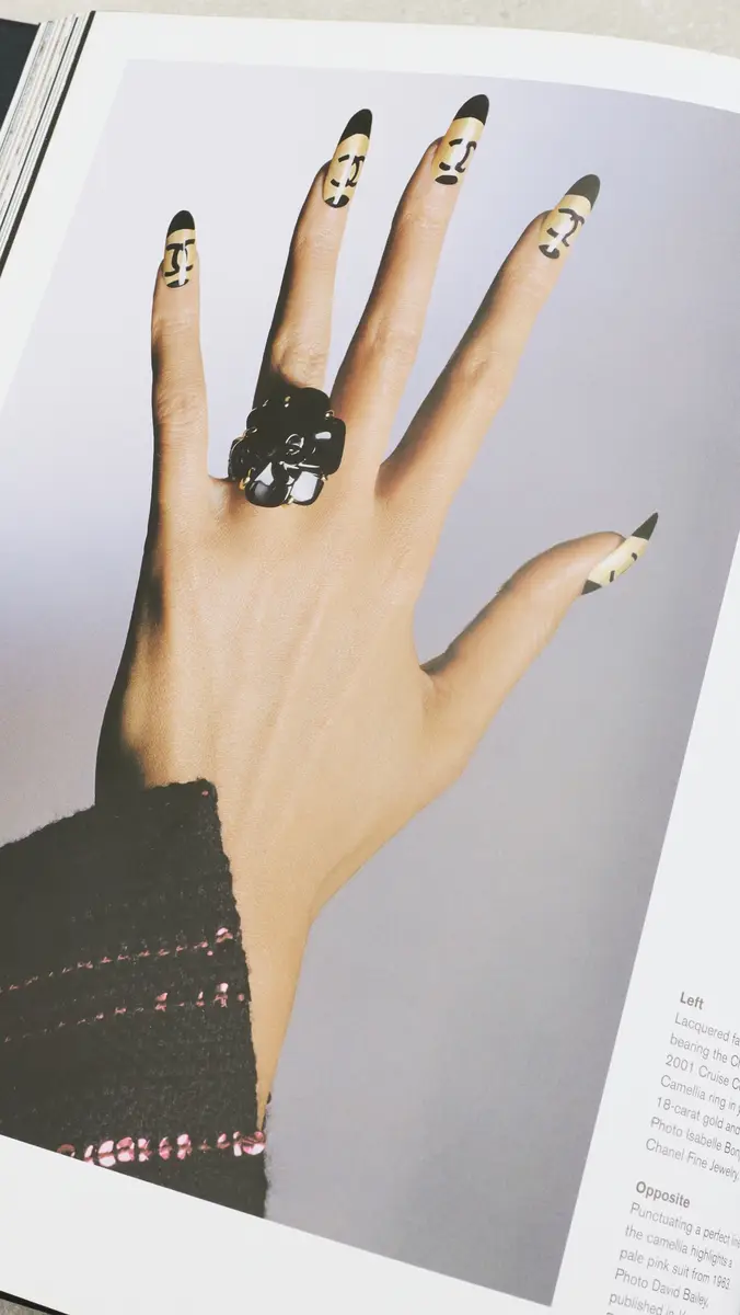 Graphic Image Chanel Collections and Creations Book Black | Thumbnail 4 Graphic Image Chanel Collections and Creations Book Black | Thumbnail 4