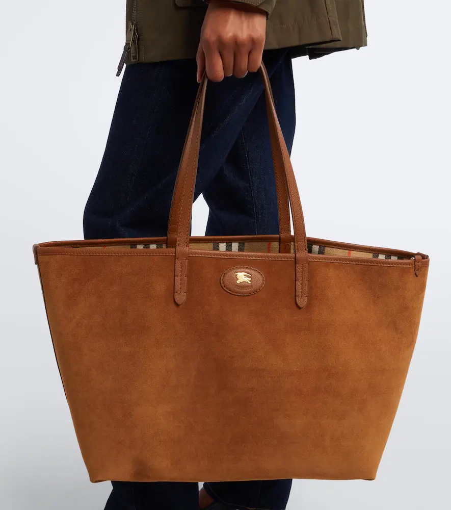 Burberry Bloomsbury Medium reversible suede tote bag | Thumbnail 6 Burberry Bloomsbury Medium reversible suede tote bag | Thumbnail 6