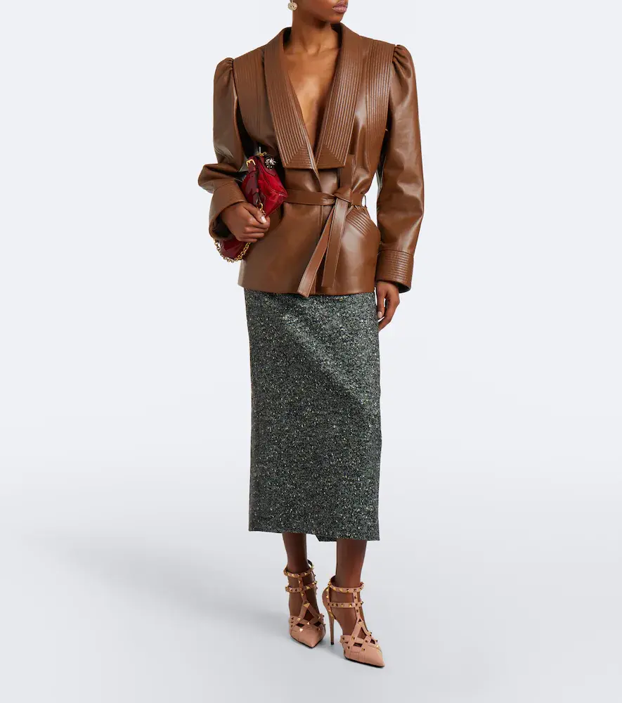 Valentino Garavani Studdy leather pumps | Thumbnail 6 Valentino Garavani Studdy leather pumps | Thumbnail 6
