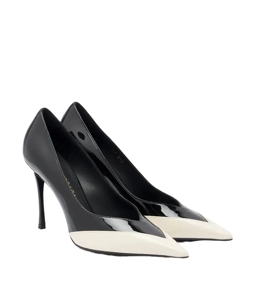 Ferragamo Yasmin patent leather pumps
