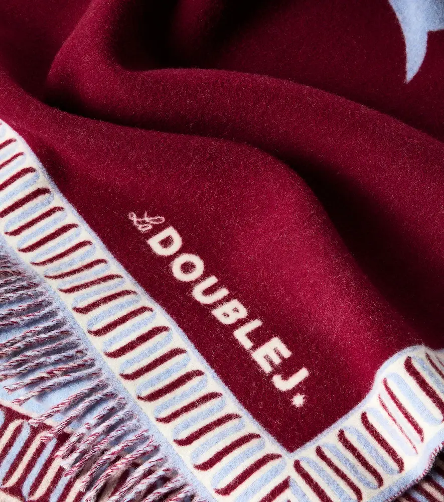 La DoubleJ Dove wool and cashmere blanket | Thumbnail 4