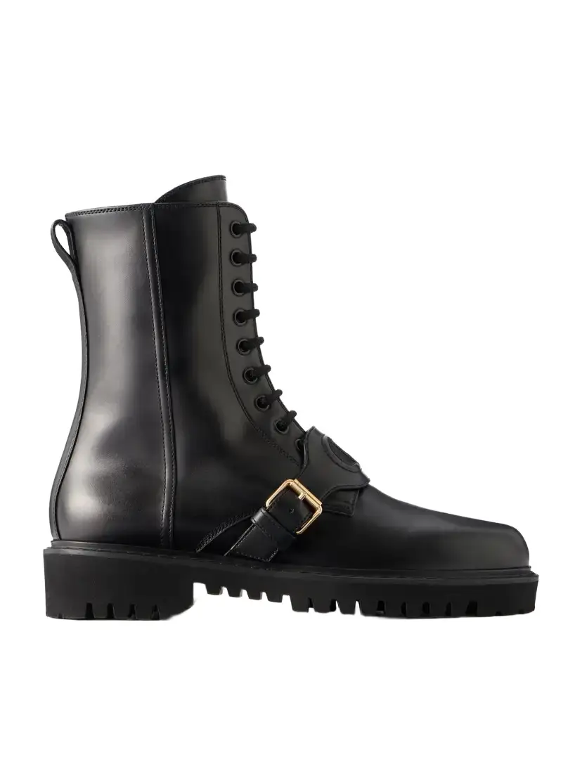 Vlogo Embossed Leather Ankle Boots