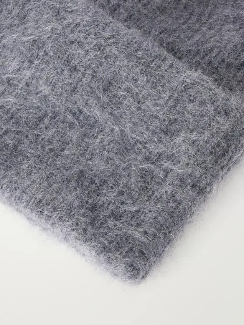 Lisa Yang Brushed Ribbed Cashmere Beanie | Thumbnail 3 Lisa Yang Brushed Ribbed Cashmere Beanie | Thumbnail 3