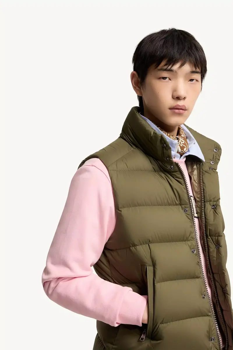 Moncler Tibb Down Vest | Thumbnail 7