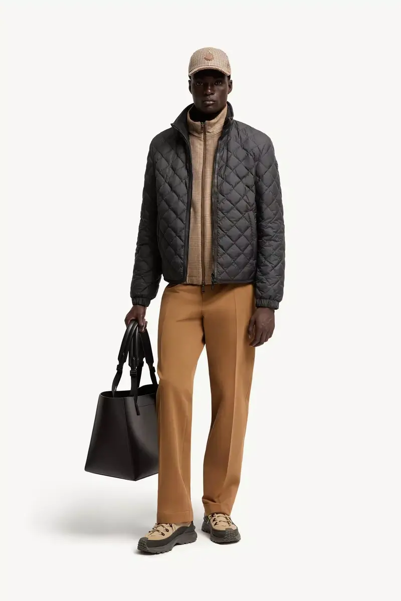 Moncler Delviane Reversible Diamond-quilted Down Jacket | Thumbnail 3