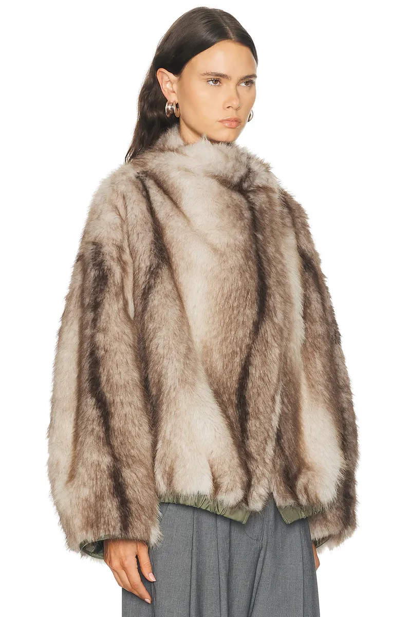 The Frankie Shop Vera Faux Reversible Short Coat | Thumbnail 3 The Frankie Shop Vera Faux Reversible Short Coat | Thumbnail 3
