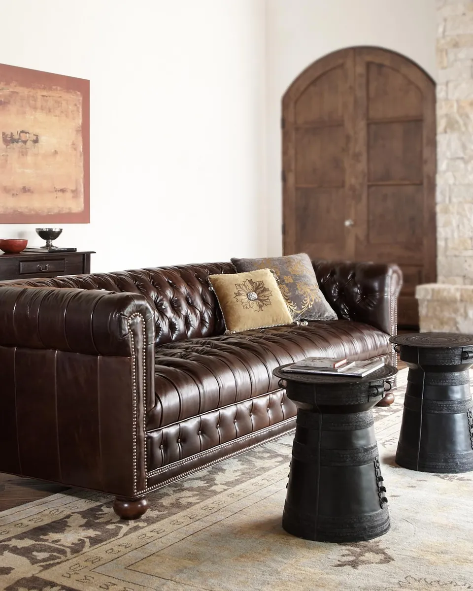 Old Hickory Tannery Royal Leather Chesterfield Sofa 93" | Thumbnail 2