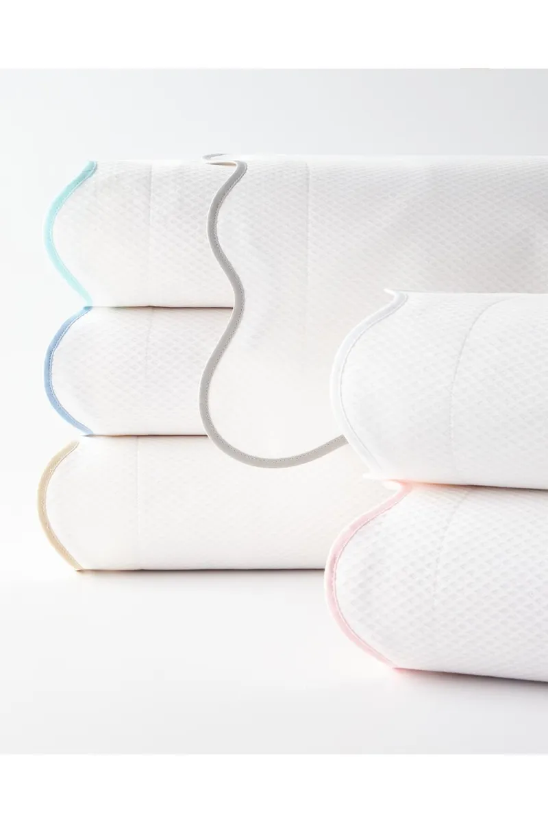 Matouk Lanai Pique Coverlet | Thumbnail 3